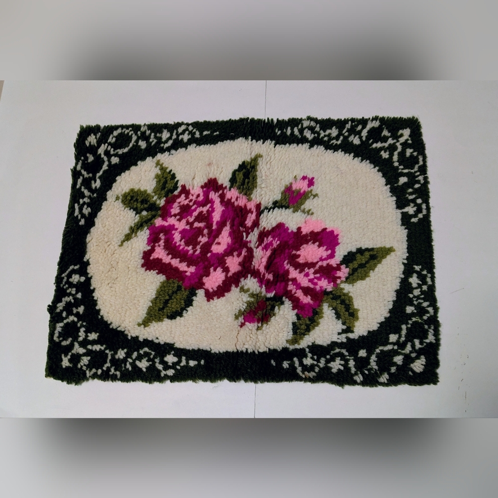 Latch Hook Flowers Handmade 27 Length 20 Width Home Decor